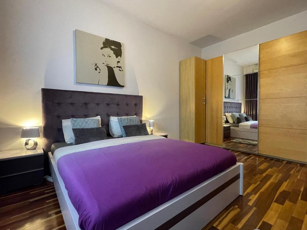 Bucharest Central Studio 2, Bukurešť