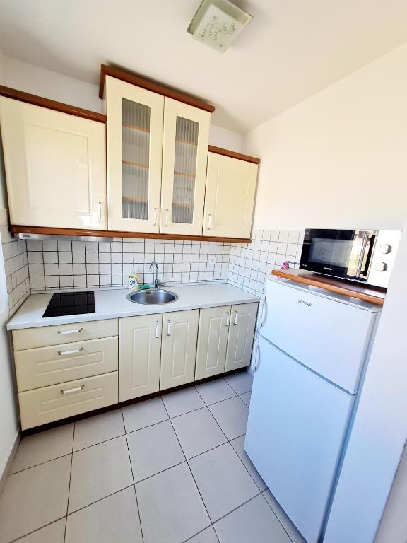 Lux Apartman Ristić 1 - 5