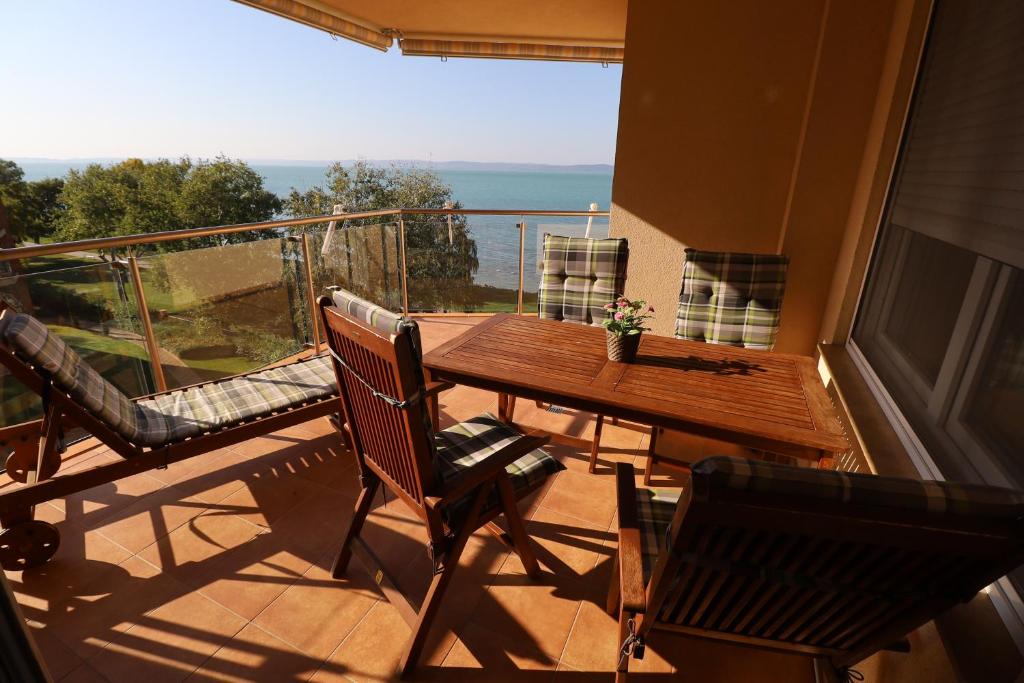 Galerius Golden Beach Apartment photo