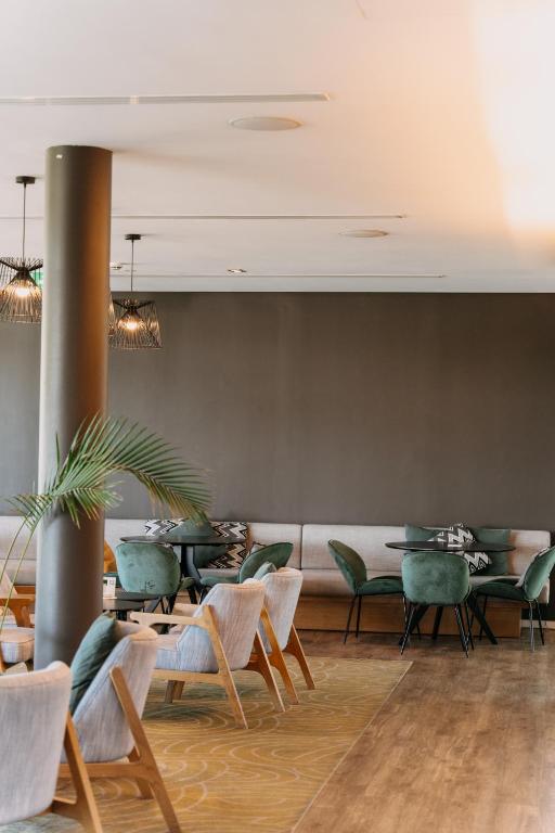Bar/ Salón