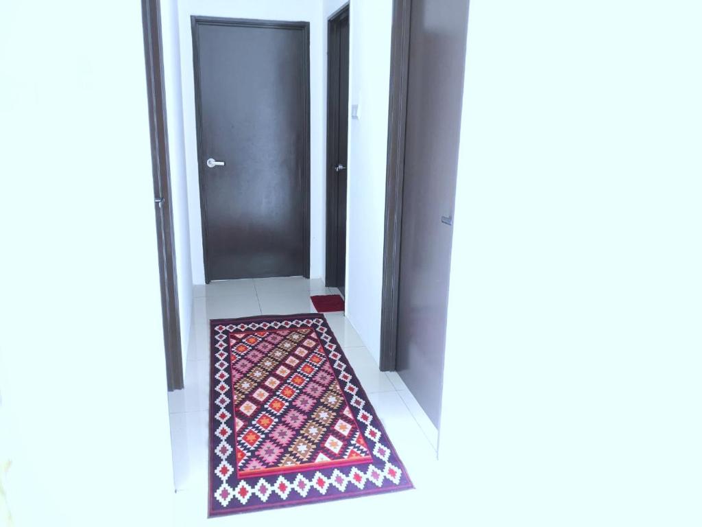 YOLO Budget CONDO Premium Facilities photo