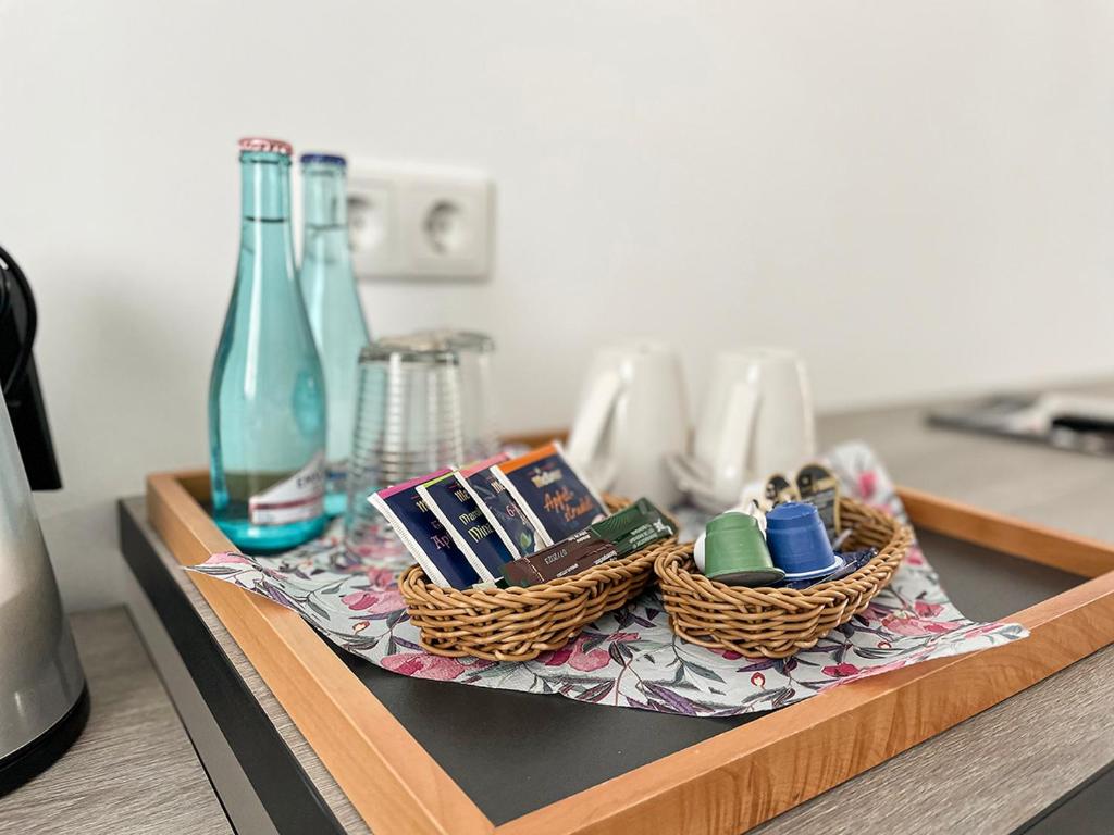 PRIMA Inn HOTEL & HOF NEURUPPIN - digitales & rezeptionsloses Motel photo