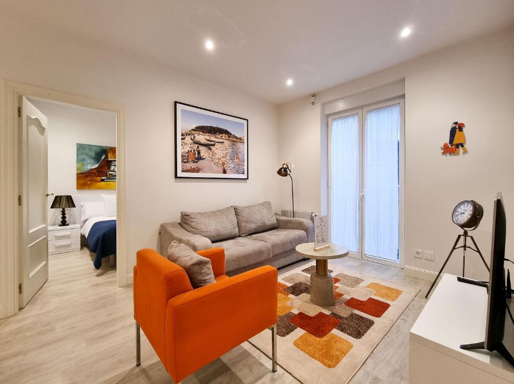Buen Pastor Cathedral - Iberorent Apartments — Hotel in San Sebastian