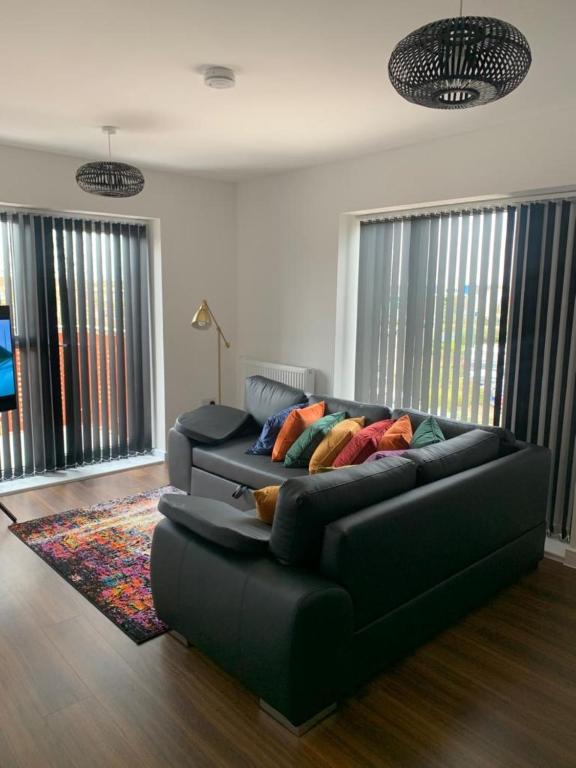 Lakeside 2 BED LUXURY APARTMENT No PARTIES No EVENTS Early Check-in Late Check- Out Allowed