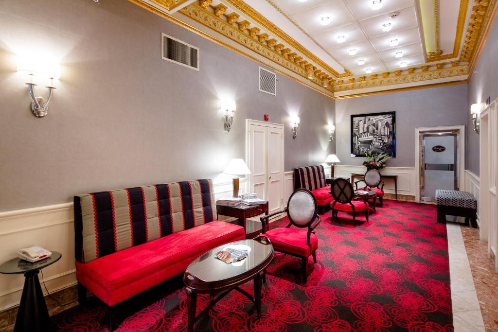 Radio City Apartments Photo 10