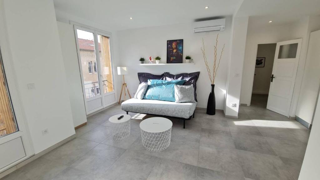 MaxBnb - T2 Balcon 50m2 - Climatisé - Ouest -, Toulon