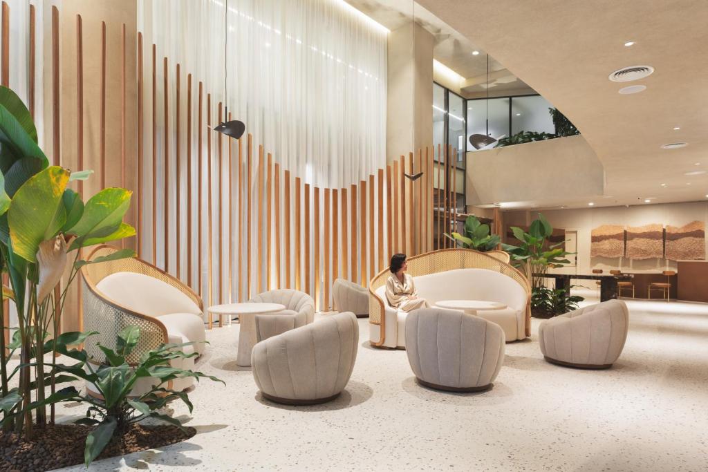 QOYA Hotel Curitiba, Curio Collection by Hilton — Hotel in Curitiba