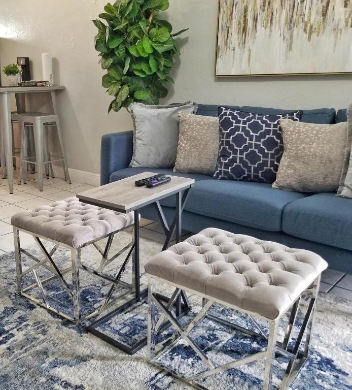 Ultra Glam Apartment 6 Miles From Hard Rock Stadium and Casino, Hollywood