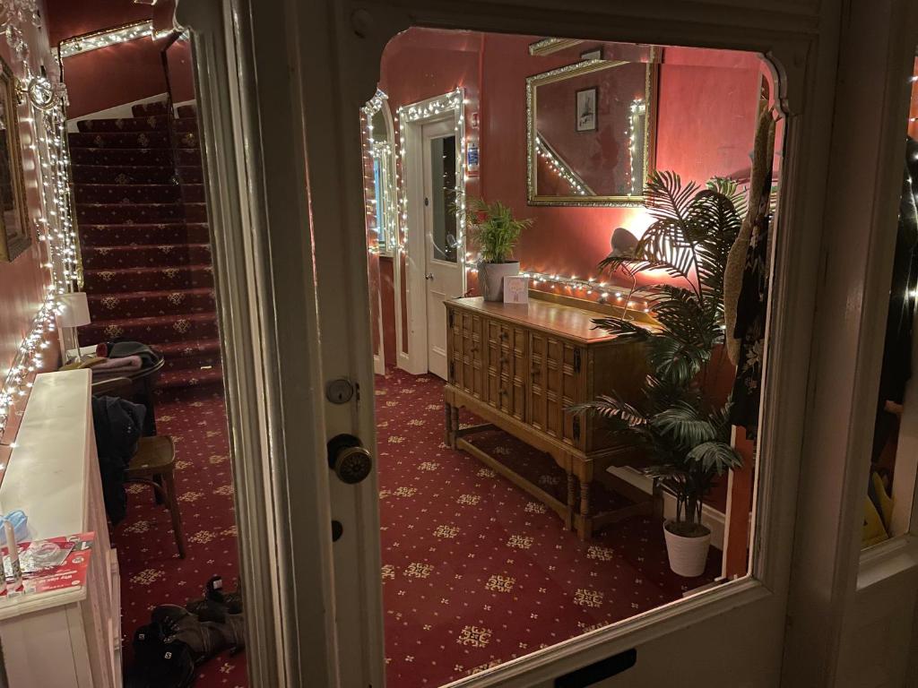 Moffat Independent Hostel photo