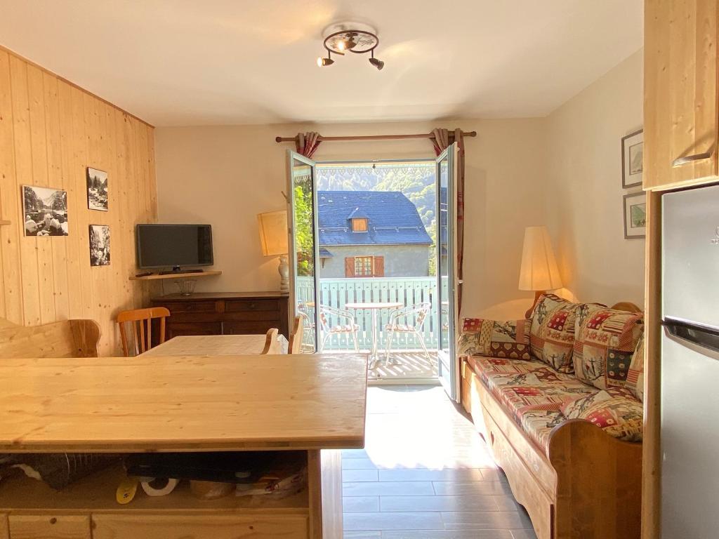 Joli chalet 60m2 proche du centre. parking. balcon - 3
