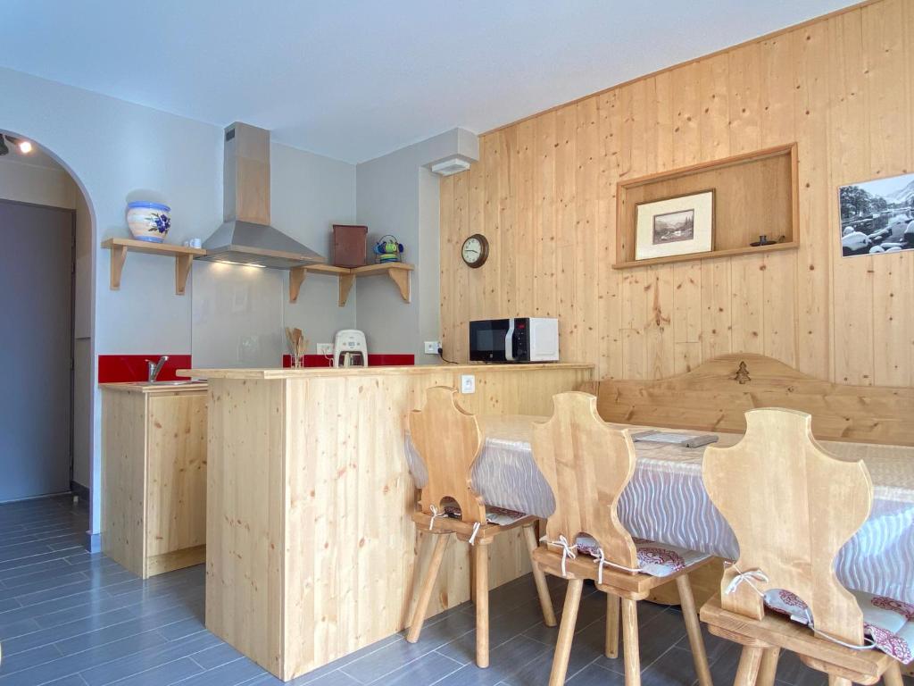 Joli chalet 60m2 proche du centre. parking. balcon - 4