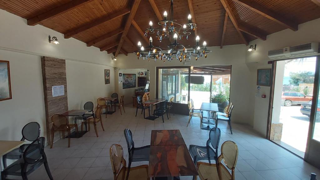 Mirabelle Hotel — Restaurant & bars in Argassi, Ionian Islands