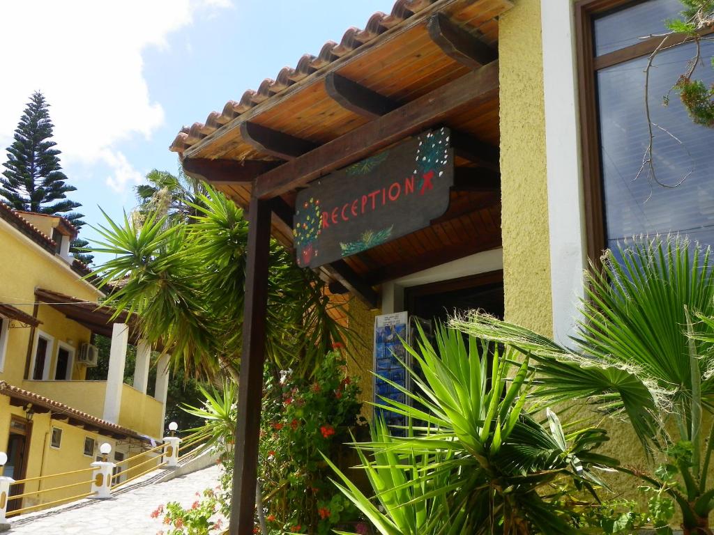 Mirabelle Hotel — Hotel building in Argassi, Ionian Islands
