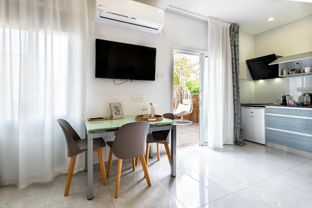 모던앤콰이어트 플레이스 전경