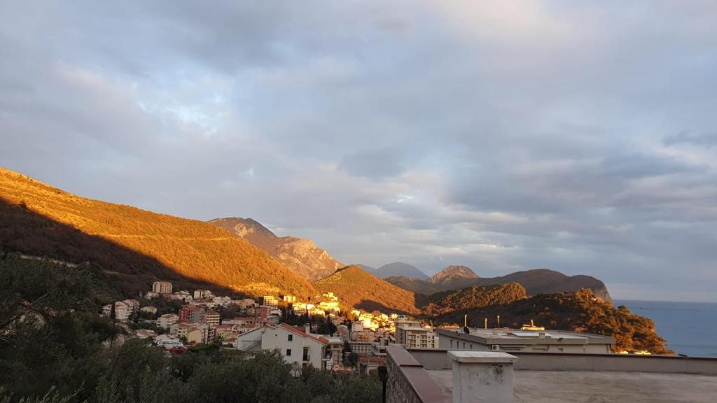 Romantic sea view apartment in Petrovac - 3