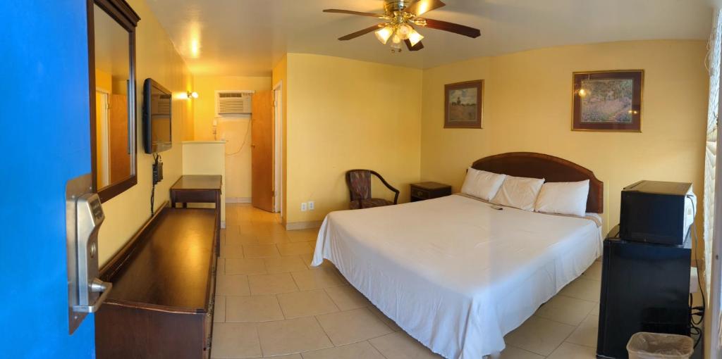 Canadian Inn photo