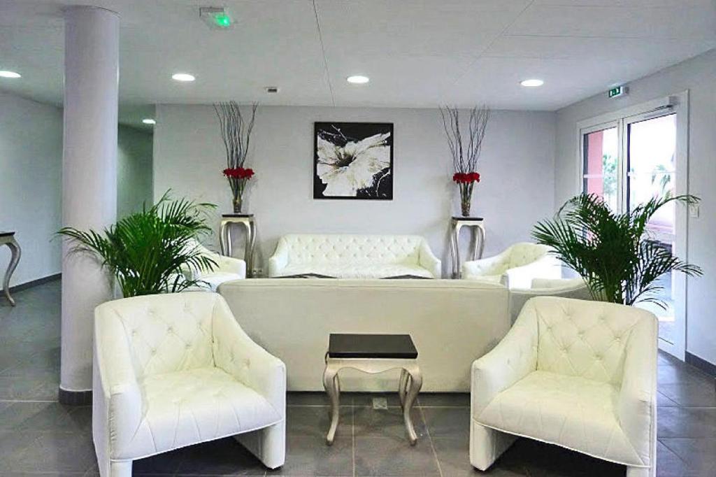 Romantic Seaside Stay in La Baule - 2