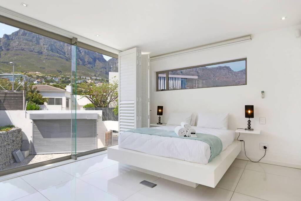 Luxury living in Camps Bay - Bachelor studio — Hotel in Cape Town