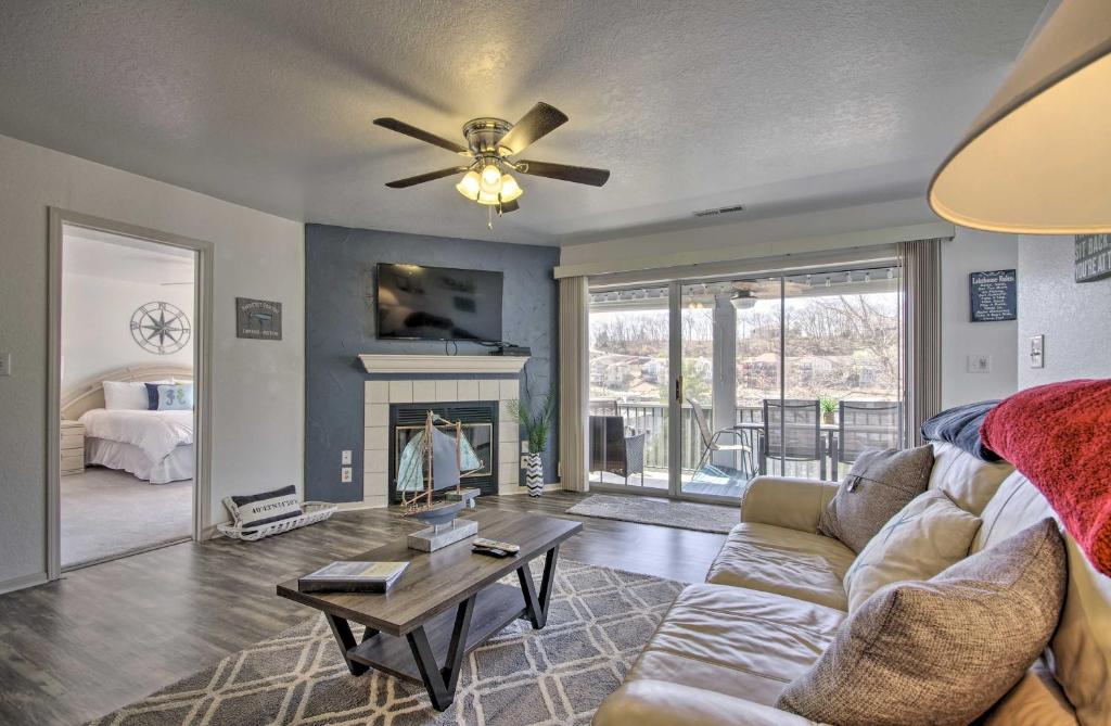 Lake of the Ozarks Views, Patio Regatta Bay Condo, Four Seasons