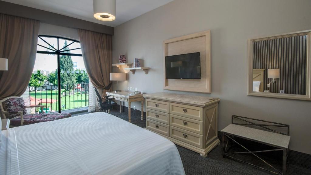 Holiday Inn Queretaro Centro Historico by IHG - 5