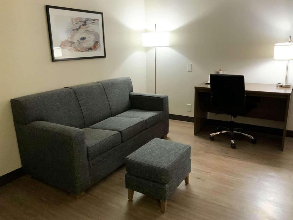Wingate by Wyndham Ridgeland photo