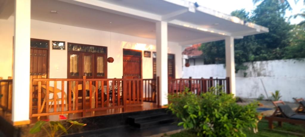 Koggala Lake view P&J Villa photo