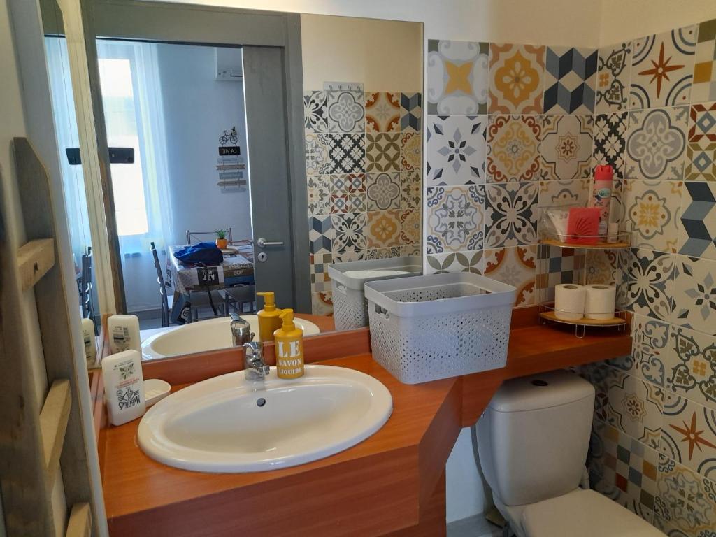 Studio mirabeau les halles 15m2 climatisation - 4