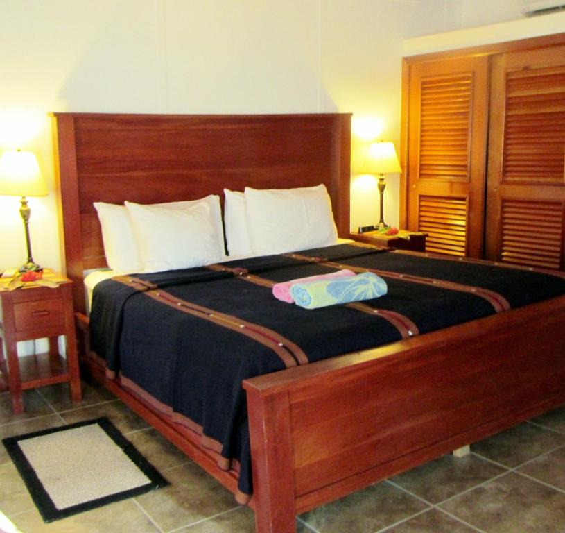 Cocotal Inn and Cabanas photo