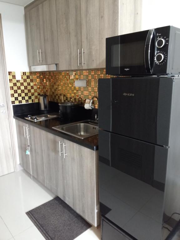 Moa condo rental — Hotel in Manila