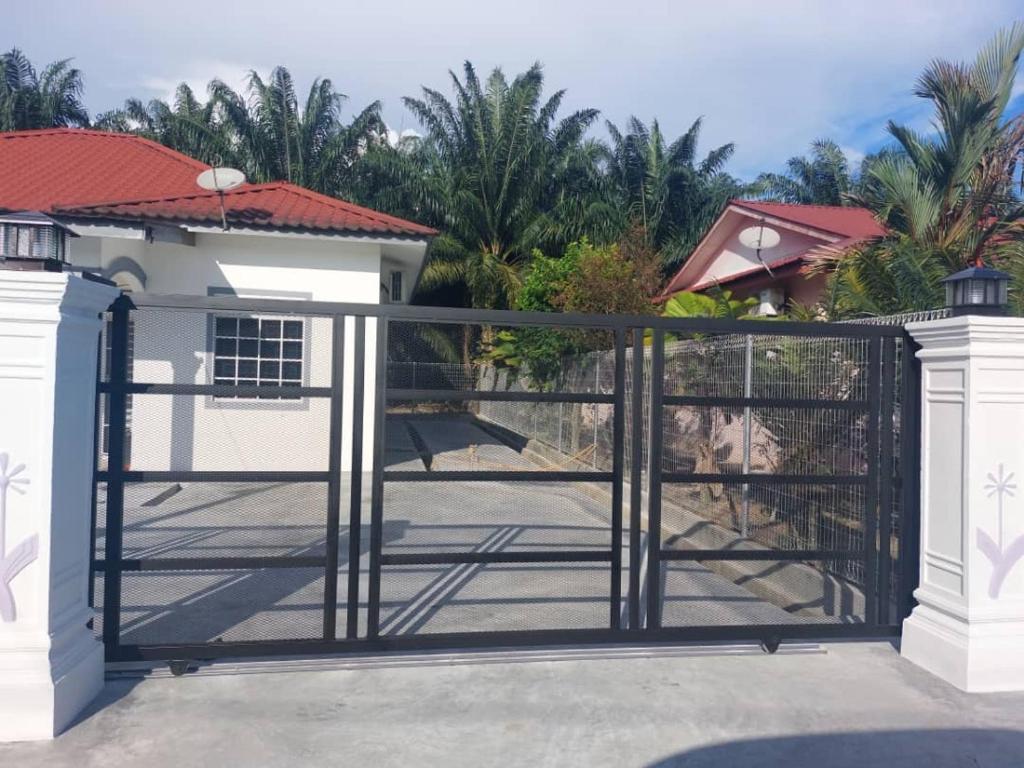 Cempaka Homestay Parit Raja photo