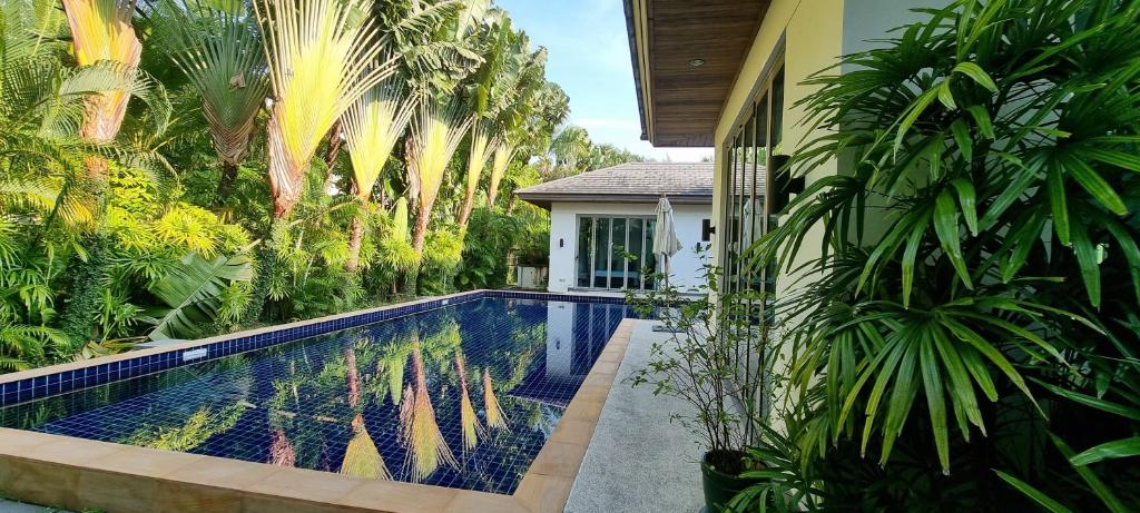 Beautiful villa walking distance from Bangtao Beach, Bang Tao Beach