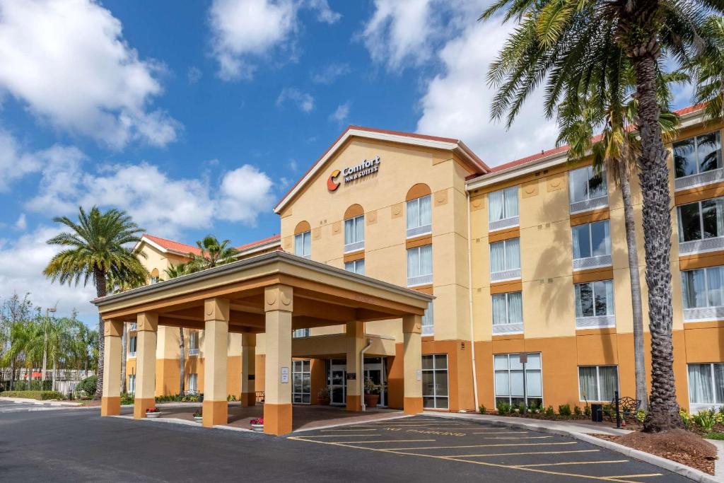 Comfort Inn & Suites Orlando North photo