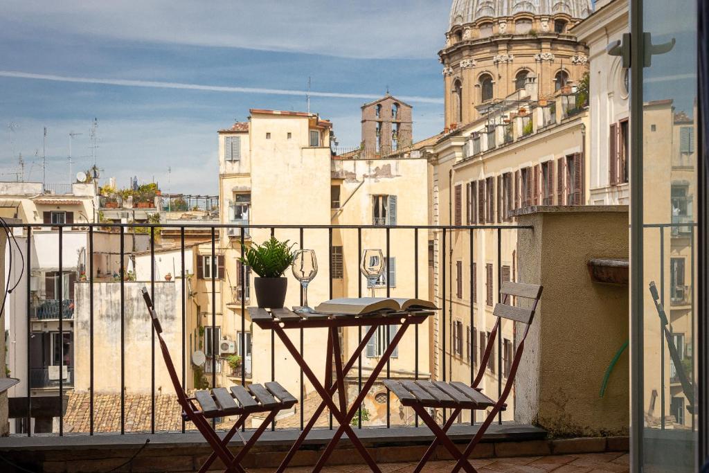 Campo de' Fiori Penthouse-Rental in Rome, Rzym