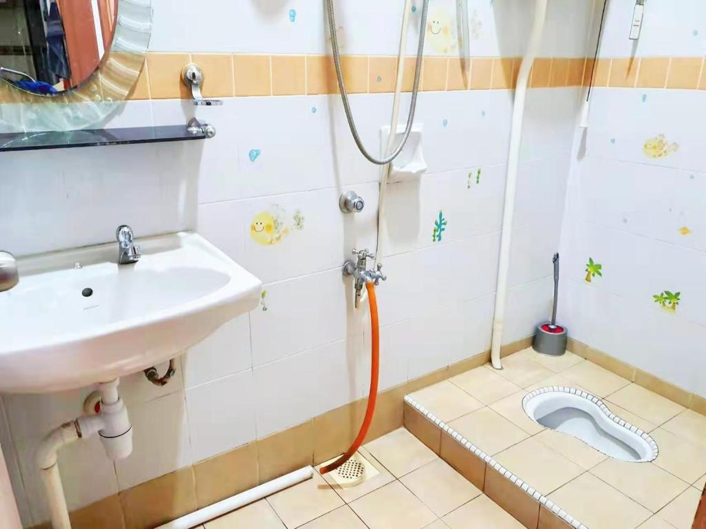 Bukit Indah Nearby Aeon Issix 4 rooms up to 8 pax photo