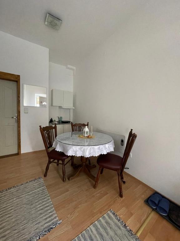 Apartman studio Lusi 1 - 3