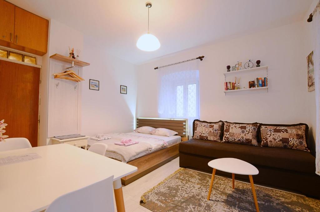 Old Town Experience - Studio Apartment, Budva