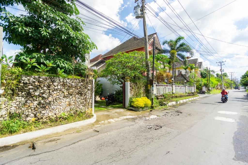 Villa Omah Kangen by Bukit Vista photo