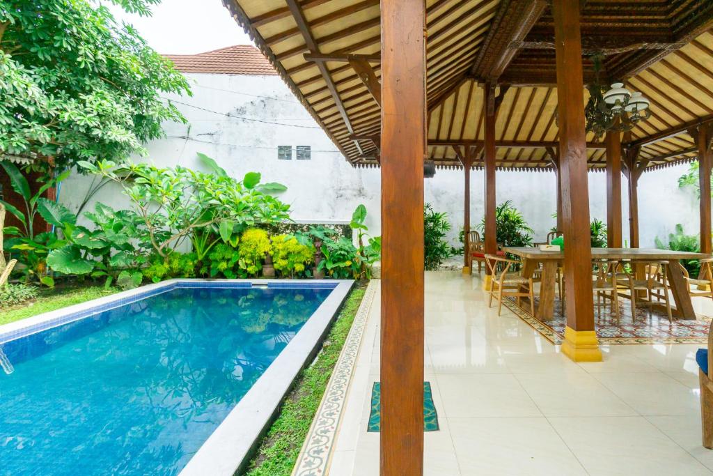 Villa Omah Kangen by Bukit Vista photo