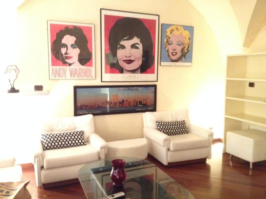 Loft Piazza Universita — Hotel in Catania