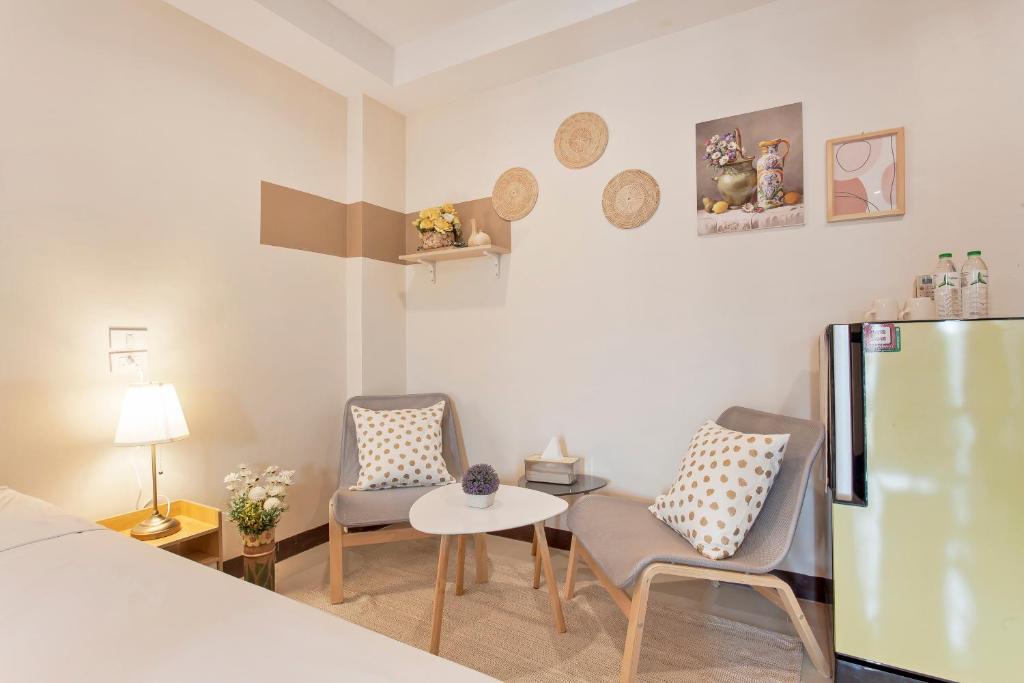 Cozzi by Grand Airport Resort photo