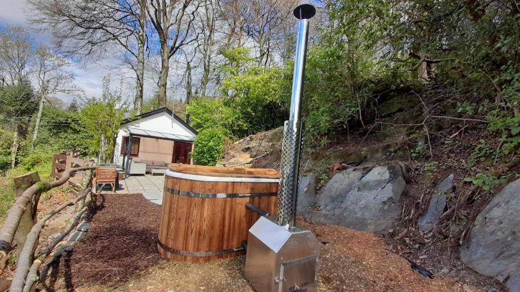 Ty Gwyn Cottage & Hot Tub photo 8