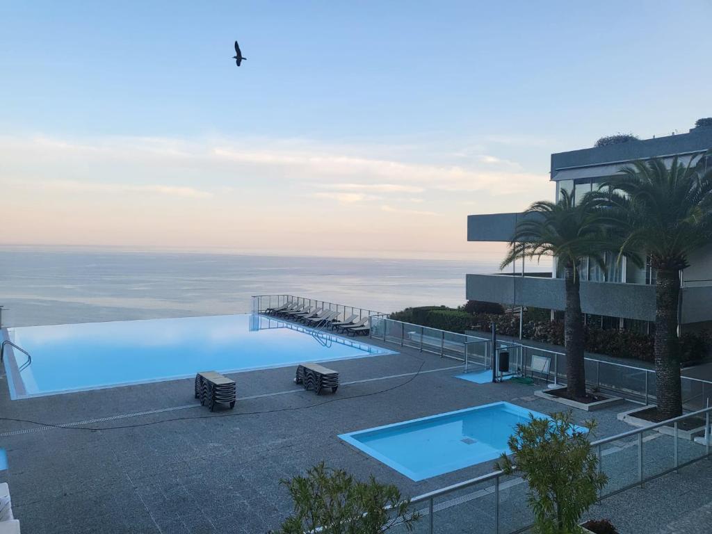 Cap Monaco - 5