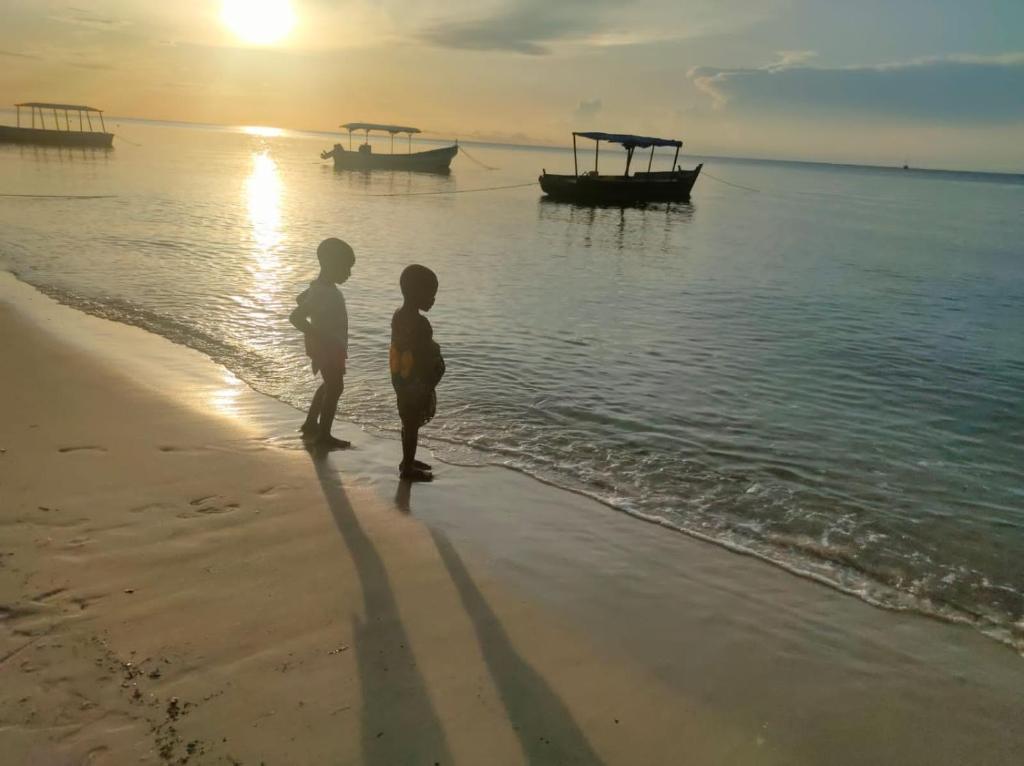 Juani beach bungalows photo