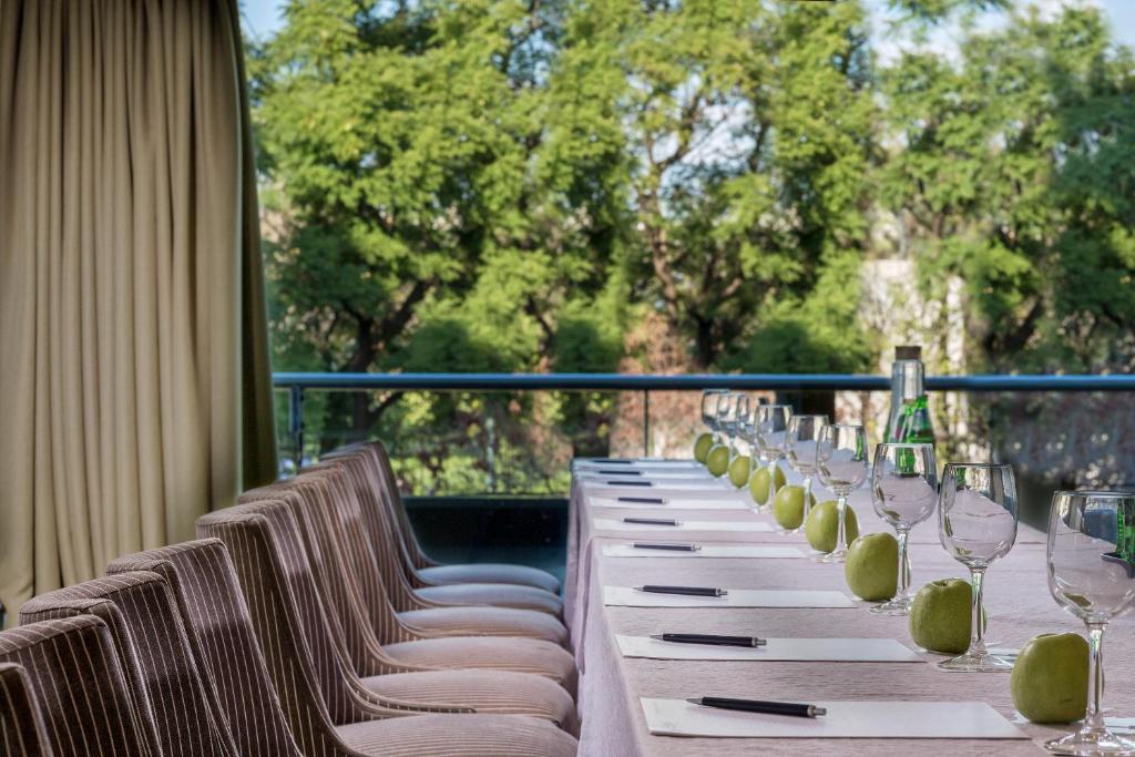 Tárgyalóterem/bálterem