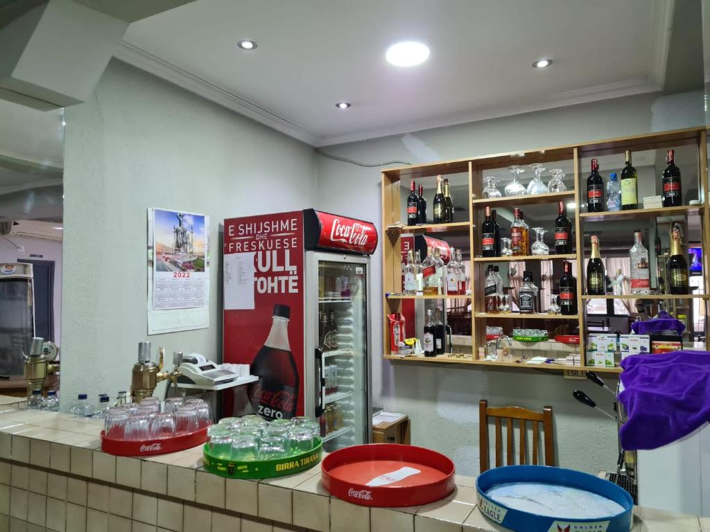 Bar Kafe Pjetri Guest House photo
