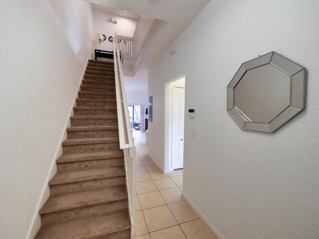 5Br 3Bath Private Townhome 13min Disney 1496ft photo