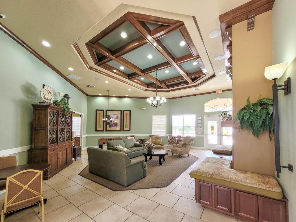 5Br 3Bath Private Townhome 13min Disney 1496ft photo