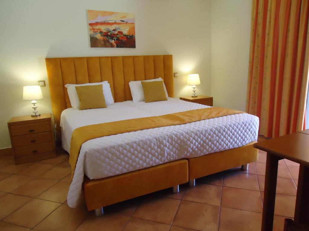 Canavial I & II Apartamentos — Hotel rooms in Lagos, Faro