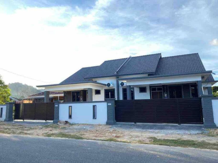 afza Homestay Paka A photo
