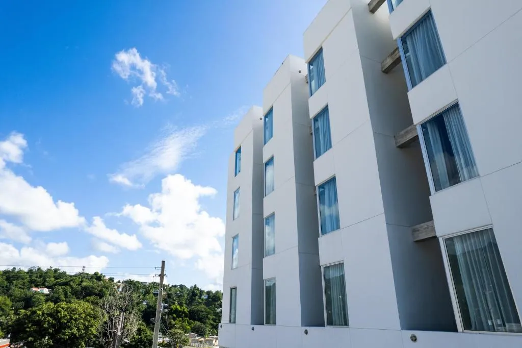Royal Delonix, hotel in Penuelas